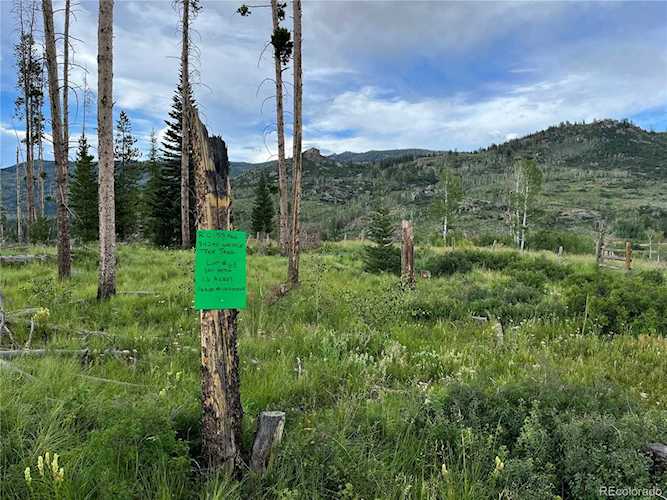 34240 Whiffle Tree Trl Oak Creek, CO 80467