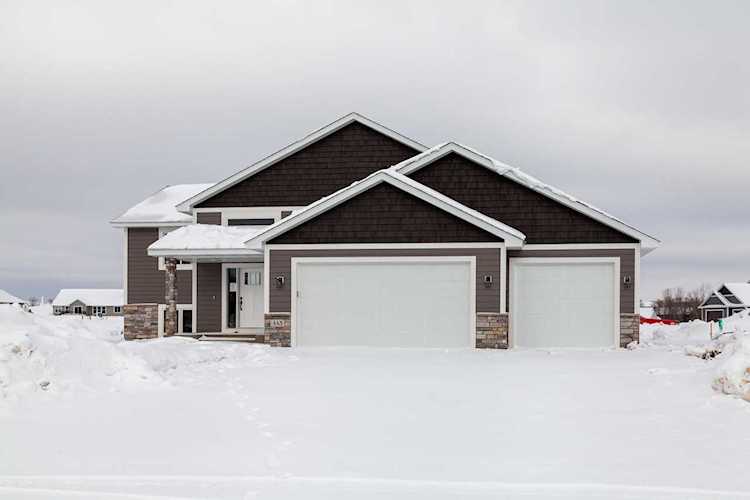 443 Westwood Drive River Falls, WI 54022