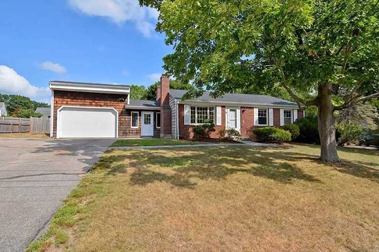 16 Firglade Dr Attleboro, MA 02703 | MLS 73018847 Photo 1