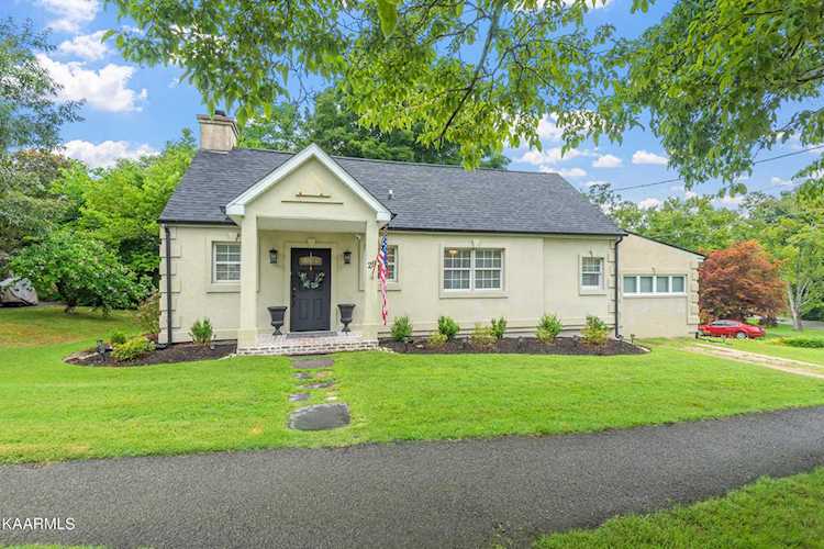29 E Circle Rd Norris, TN 37828