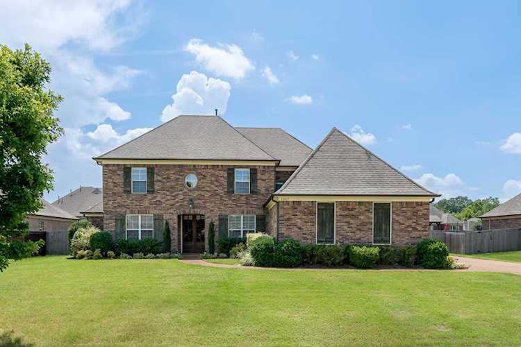 6065 Brandon Brook Dr Arlington, TN 38002