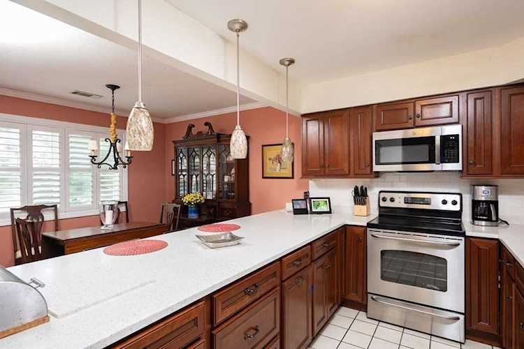 802 Tuckers Ln #802 Hingham, MA 02043
