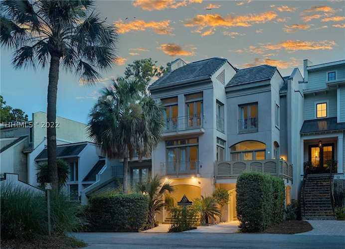 14 Spinnaker Ct Hilton Head Island, SC 29928