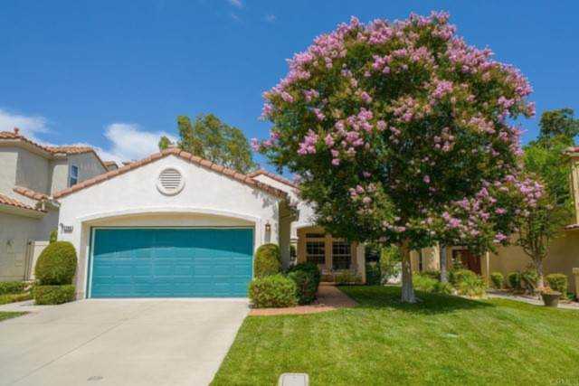 2346 Fallbrook Place Escondido, CA 92027