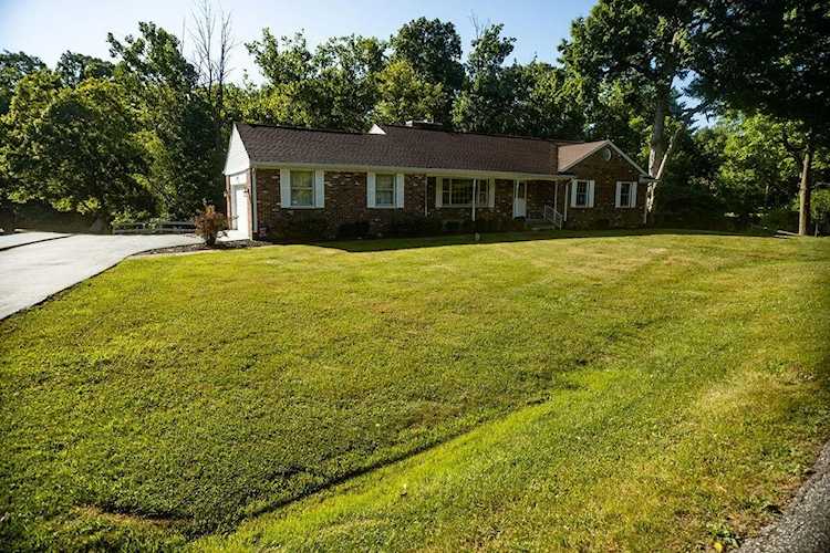 6859 Hillcrest Dr Plainfield, IN 46168