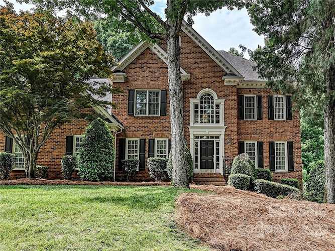 7200 Meadow Run Ln Charlotte, NC 28277