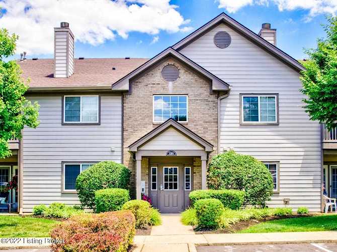 1301 Taxus Top Ln #103 Louisville, KY 40243