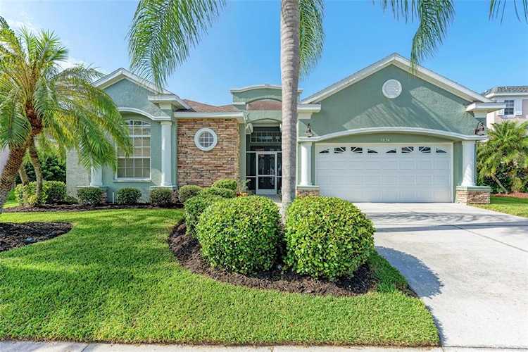 3824 5th Ave NE Bradenton, FL 34208