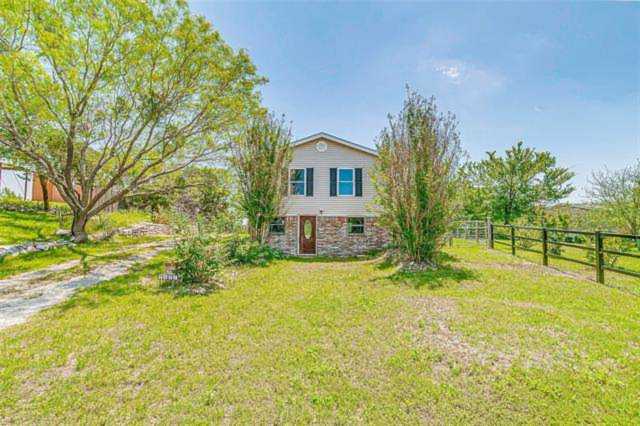 2802 Hilltop Court Granbury, TX 76048