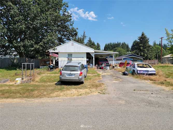722 A St Vader, WA 98593