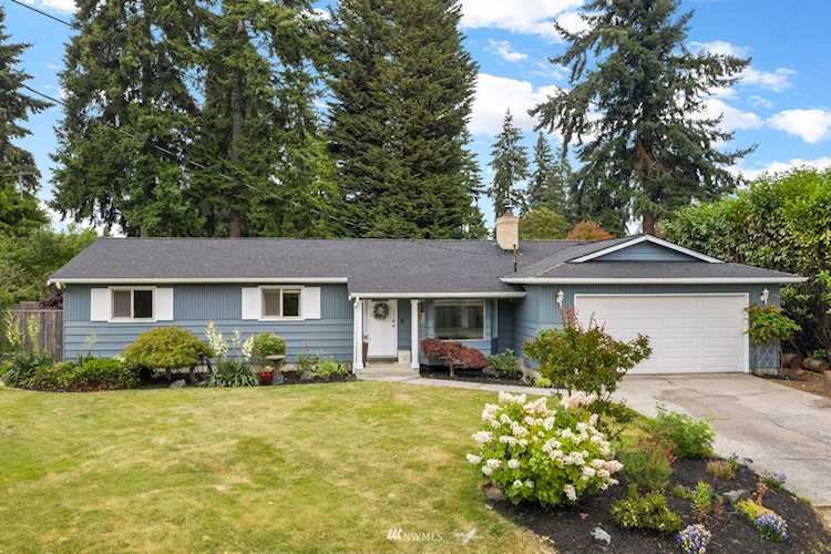 7006 121st Place SE Newcastle, WA 98056