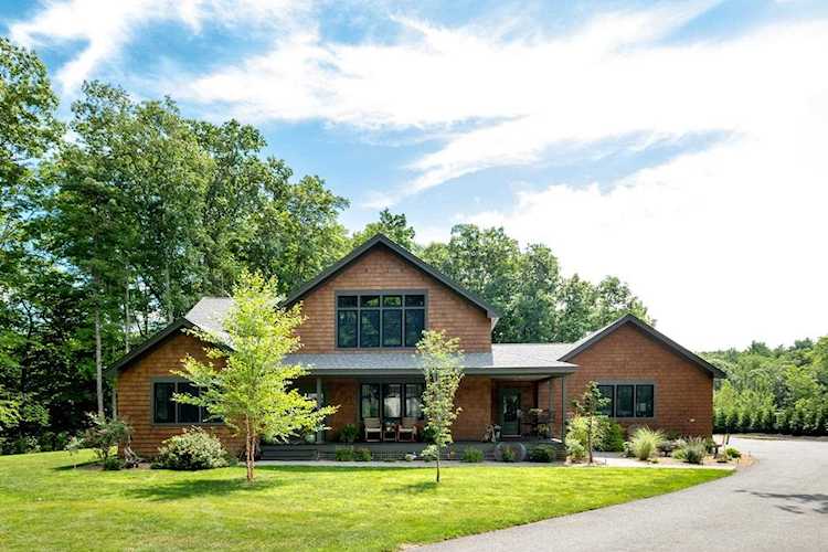 177 Winnicut Rd Greenland, NH 03840