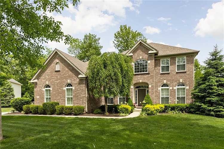11108 Fontaine Way Zionsville, IN 46077