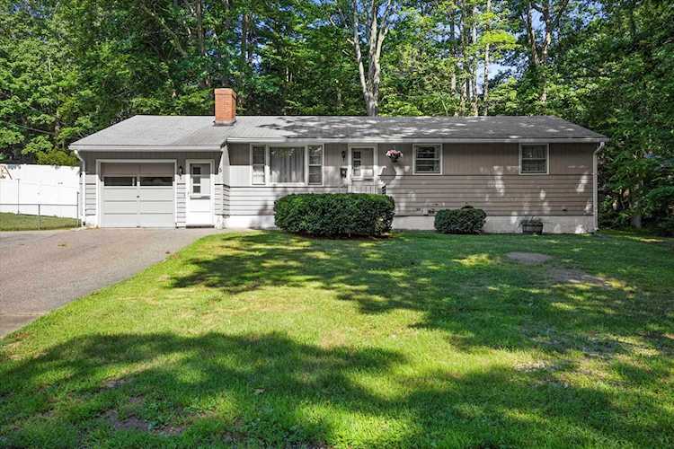 15 Taylor Ln Portsmouth, NH 03801