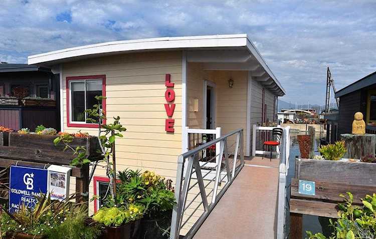 19 Issaquah Dock Sausalito, CA 94965