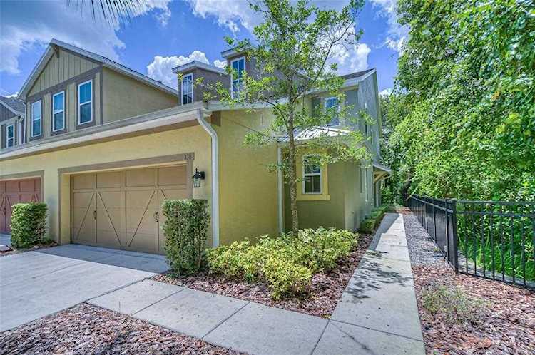136 Grande Villa Dr Lutz, FL 33548
