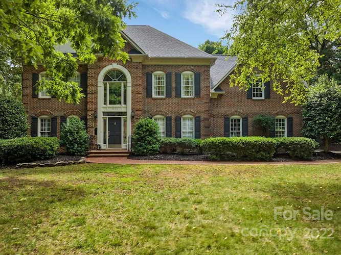 4202 Shepherdleas Ln Charlotte, NC 28277