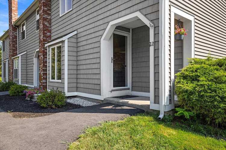 22 Downing Ct Exeter, NH 03833