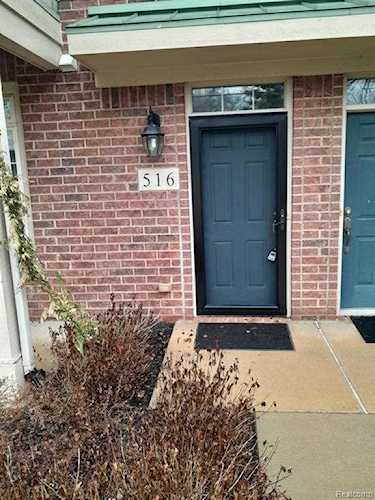 516 Red Oak Ct. Red Oak Ct Walled Lake, MI 48390 | MLS 2220040107 Photo 1