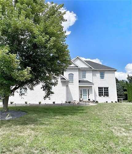 724 Willow Pointe North Dr Plainfield, IN 46168