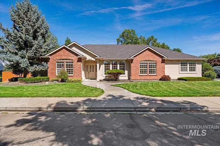 4896 N Brookmeadow Way Boise, ID 83713