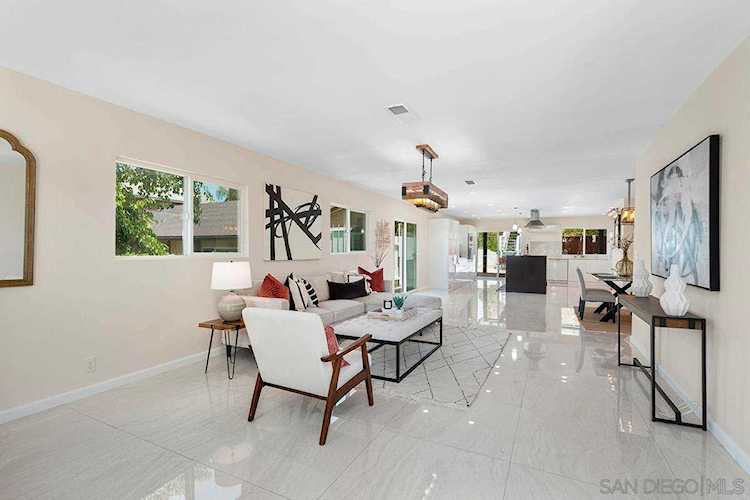 4692 Huggins Way San Diego, CA 92122