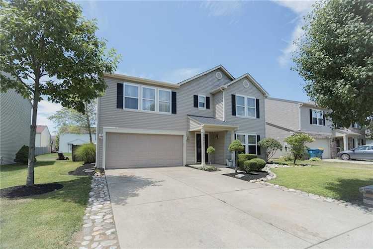 5642 N Jefferson Dr Mccordsville, IN 46055