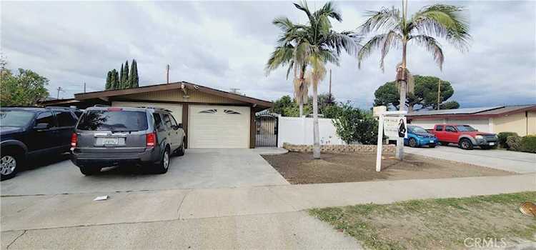 1727 E Chelsea Dr Anaheim, CA 92805