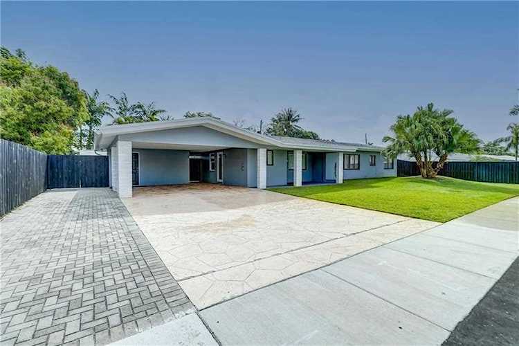 2710 Middle River Dr Fort Lauderdale, FL 33306