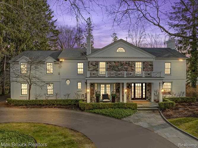 421 Arlington St Birmingham, MI 48009
