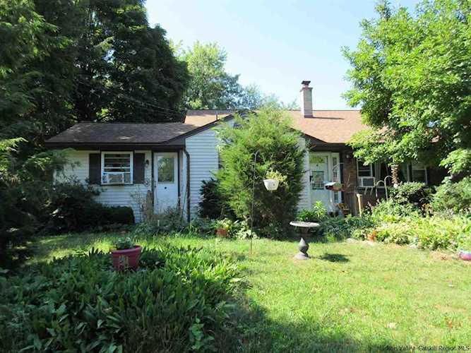 11 Austin Ave Saugerties, NY 12477