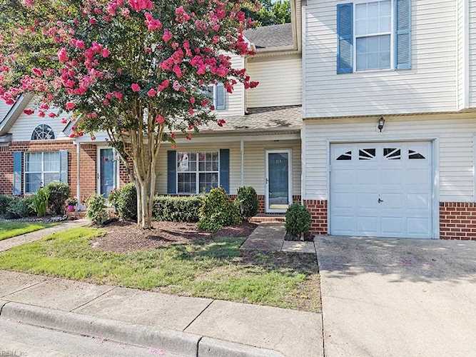 213 N Hill Ln Chesapeake, VA 23322 | MLS 10450432 Photo 1