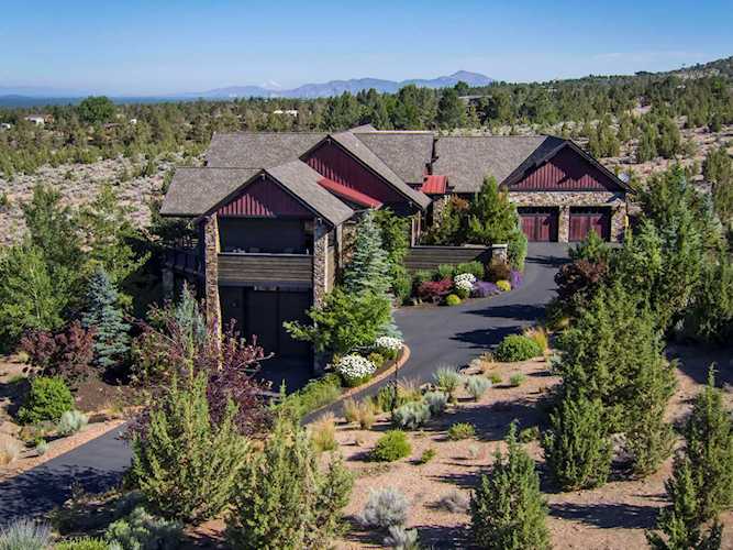 14960 SW Hat Rock Loop Powell Butte, OR 97753