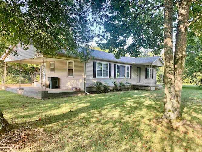 910 Mcfadden Dr Oakland, TN 38060