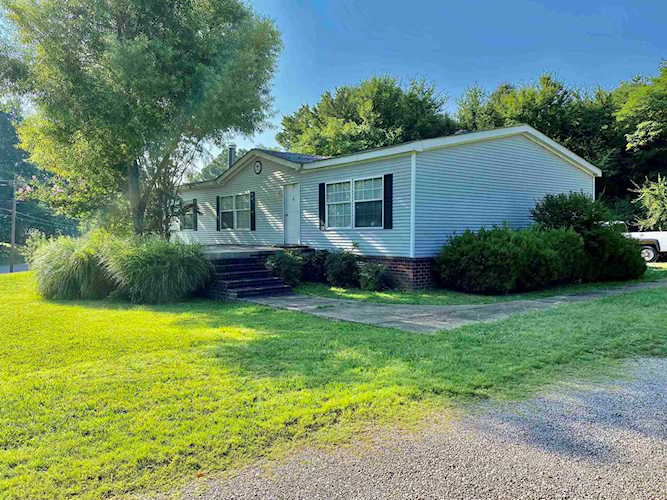912 Mcfadden Dr Oakland, TN 38060