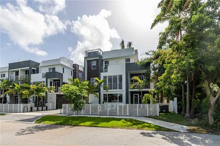 700 NE 14th Ave #310 Fort Lauderdale, FL 33304