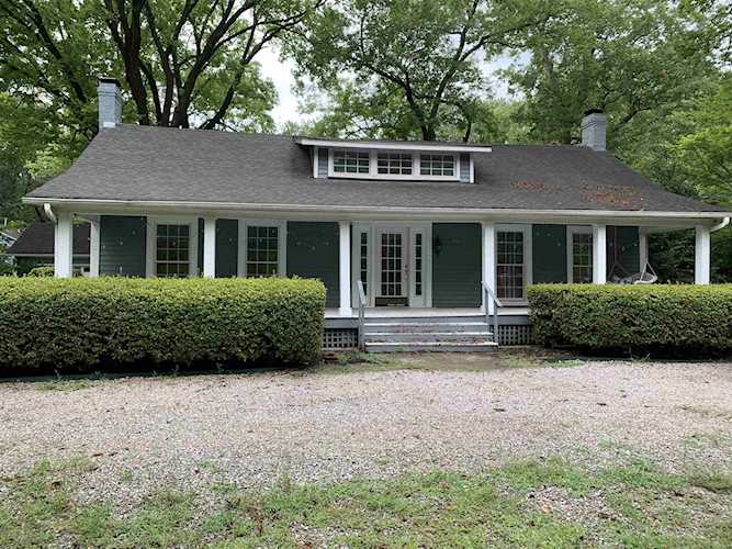 246 N N Main St Collierville, TN 38017