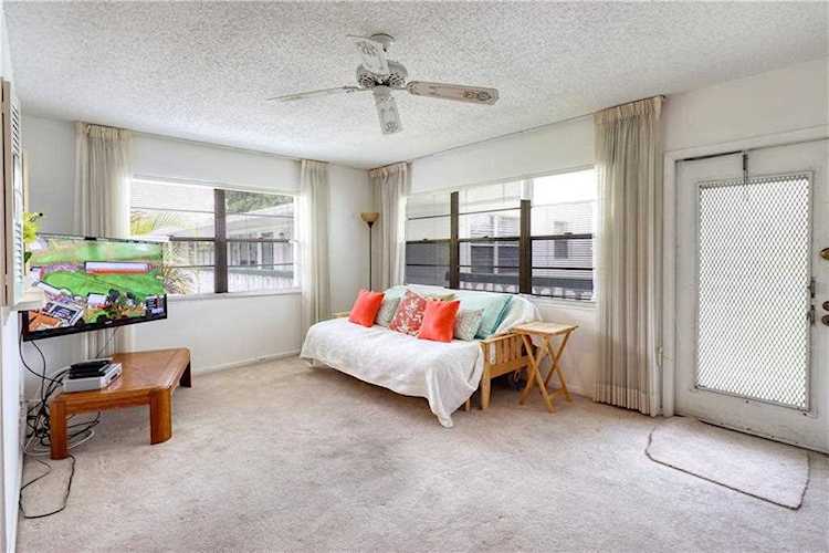 300 Oakridge Q #300 Deerfield Beach, FL 33442