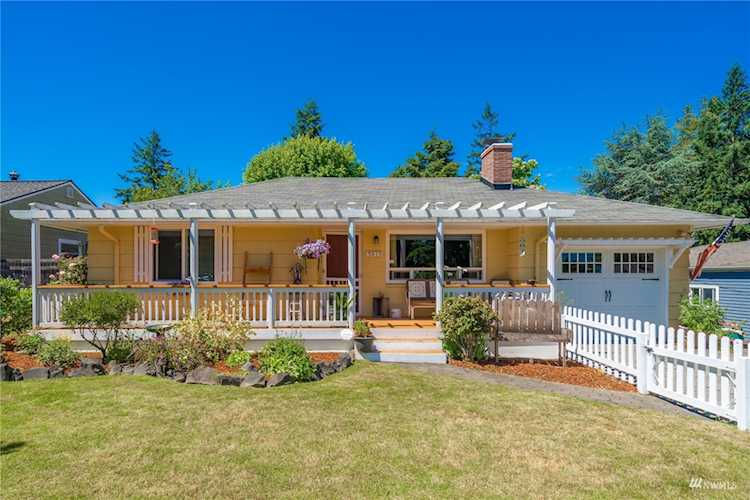 15615 18th Ave SW Burien, WA 98166