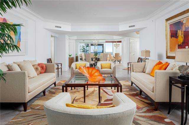 7117 Pelican Bay Blvd #1106 Naples, FL 34108