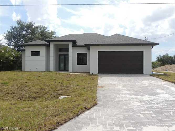 610 NW 3rd Ave Cape Coral, FL 33993 | MLS 222056617 Photo 1