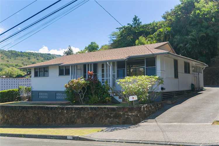 1657 Ala Mahamoe Street Honolulu, HI 96819
