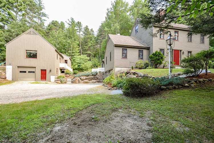 808 Russell Station Rd Francestown, NH 03043