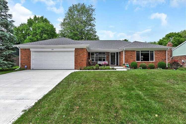 135 Irongate Dr Zionsville, IN 46077