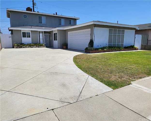 24822 Fries Ave Carson, CA 90745