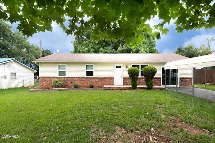 1124 Roswell Rd Knoxville, TN 37923