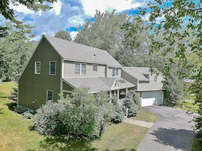 9 Huse St Rockport, ME 04856