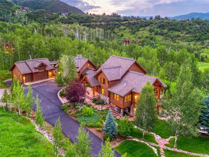 31100 Countryside Rd Steamboat Springs, CO 80487