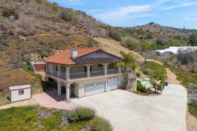 1407 Avohill Drive Vista, CA 92084