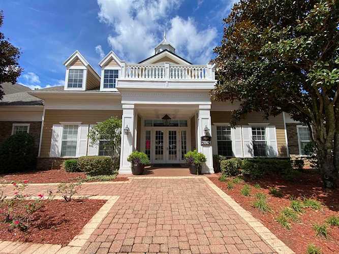 2801 Chancellorsville Dr Tallahassee, FL 32312-4820
